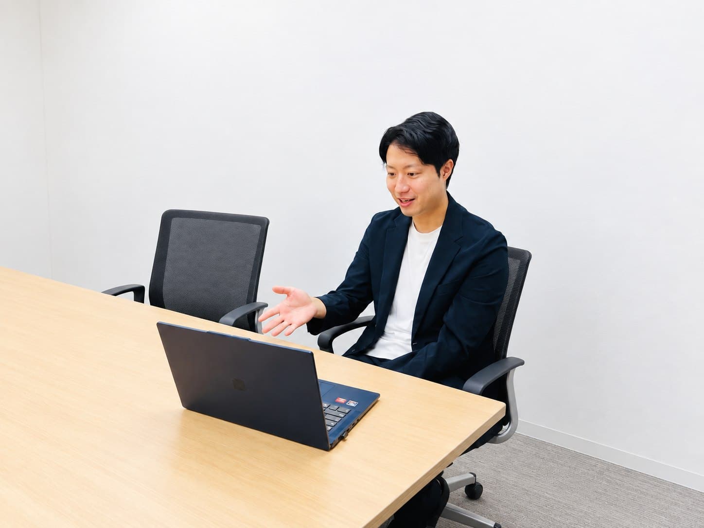 オンラインで話し方を練習する様子